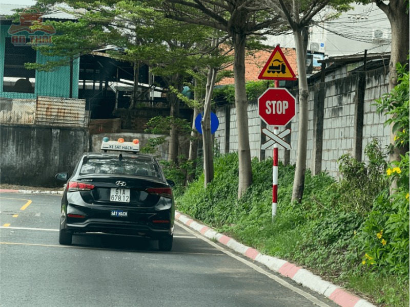 Hướng dẫn thi sát hạch B dễ hiểu?