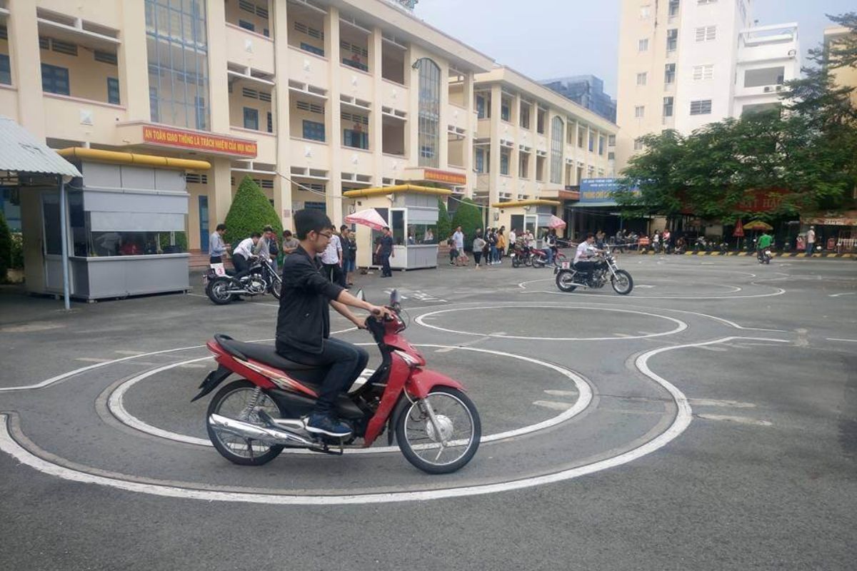 Thí sinh thi vòng số 8