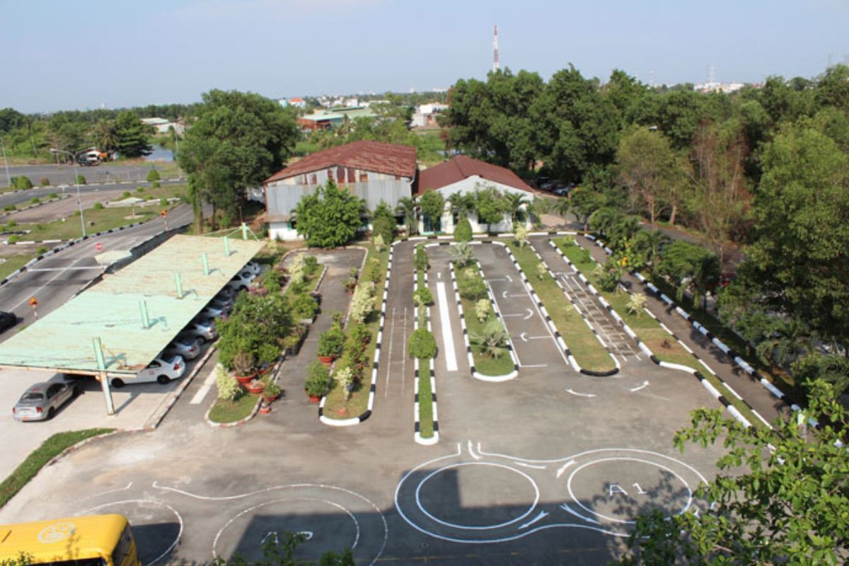 Sân thi thực hành