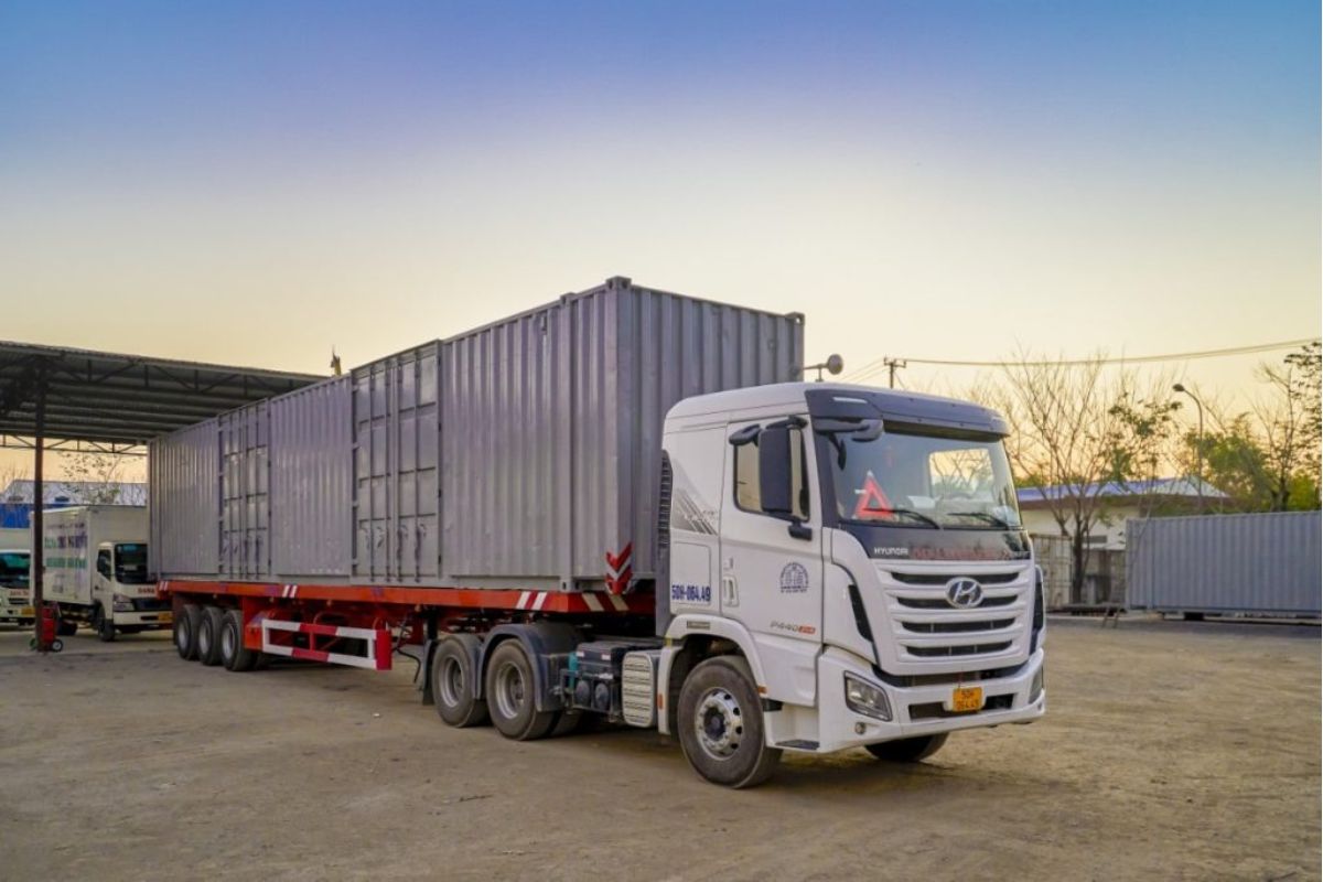 Có nên thi bằng lái xe hạng CE không?