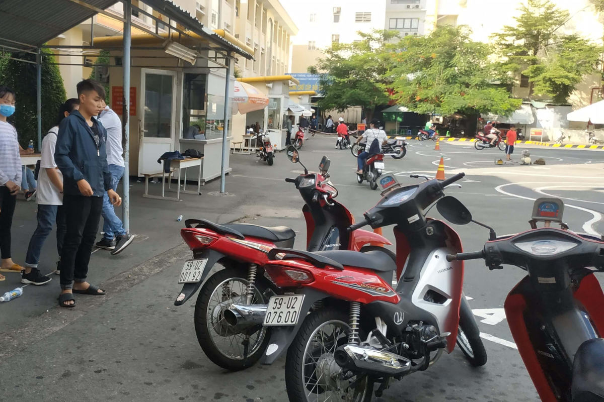 Thi bằng lái xe hạng A